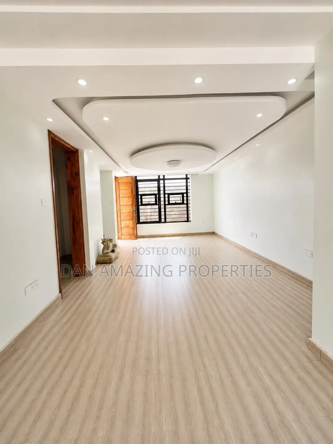 4bdrm Townhouse / Terrace in Airways, Complex Utawala for rent