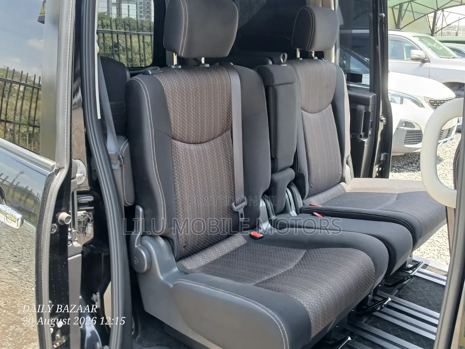 Nissan Serena 2016 Black