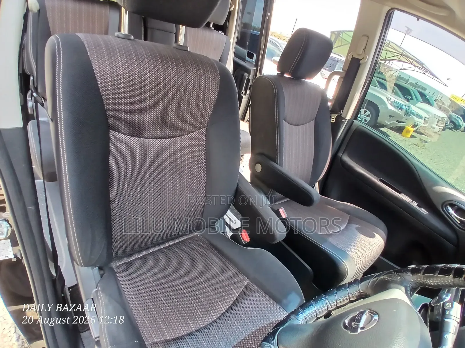 Nissan Serena 2016 Black