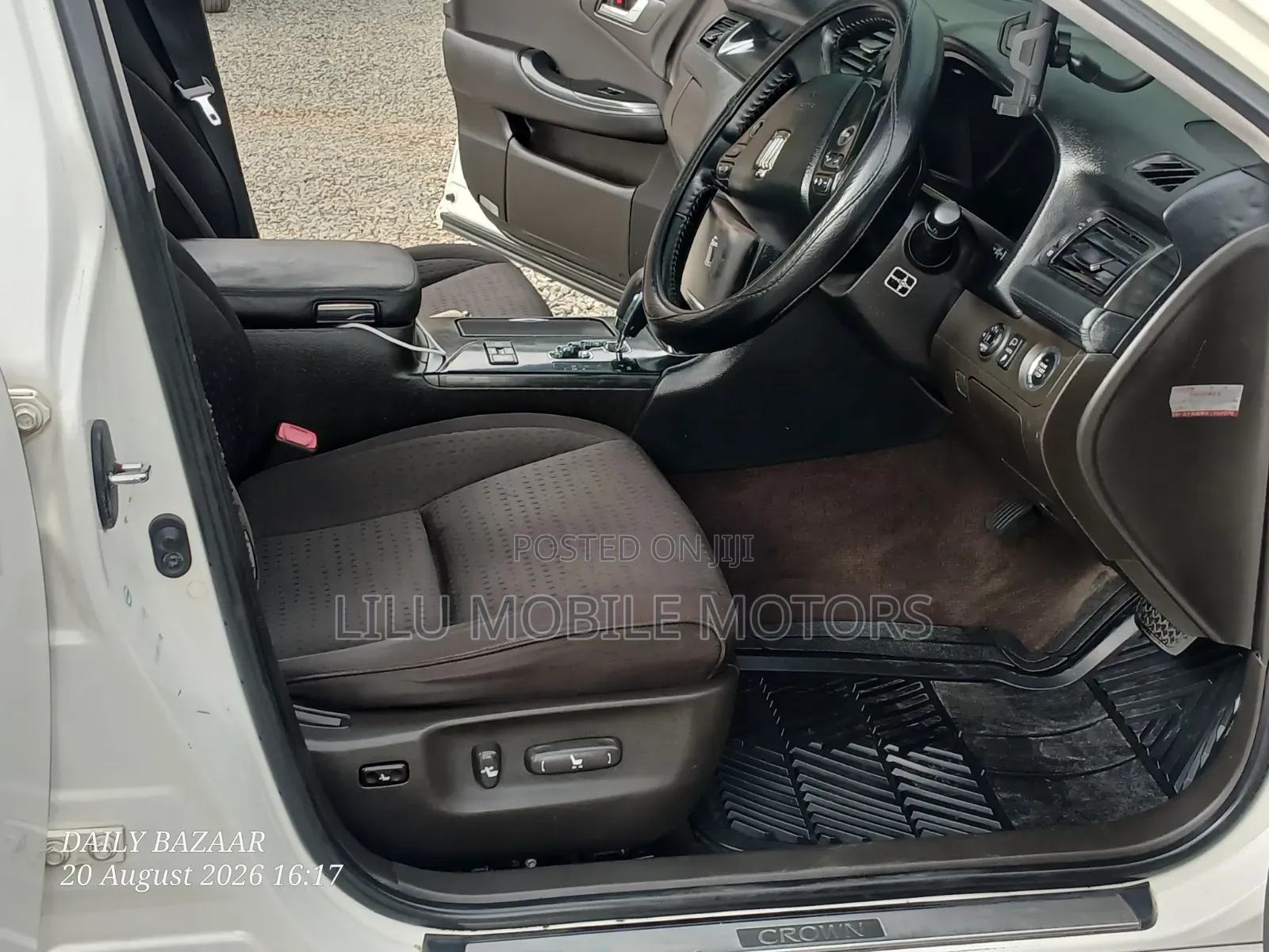 Toyota Crown 2009 Pearl