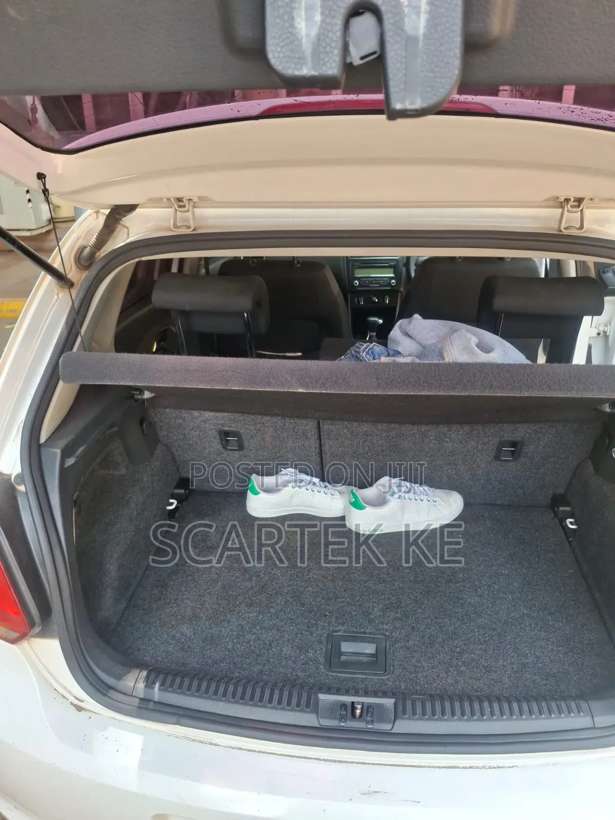 Volkswagen Polo 2010 White