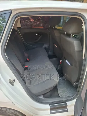 Volkswagen Polo 2010 White