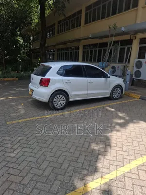 Volkswagen Polo 2010 White