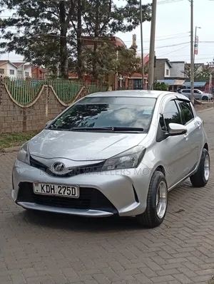 Toyota Vitz 2015 Orange