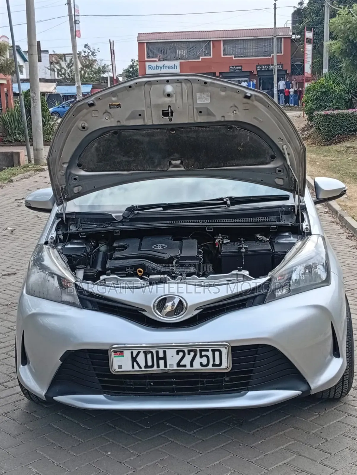 Toyota Vitz 2015 Orange