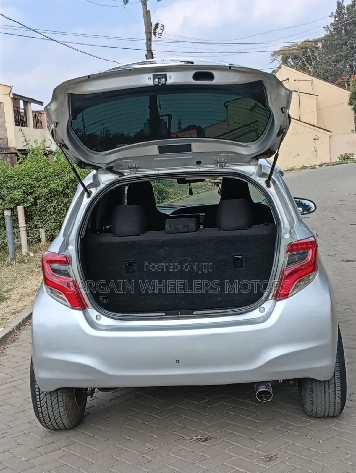 Toyota Vitz 2015 Orange
