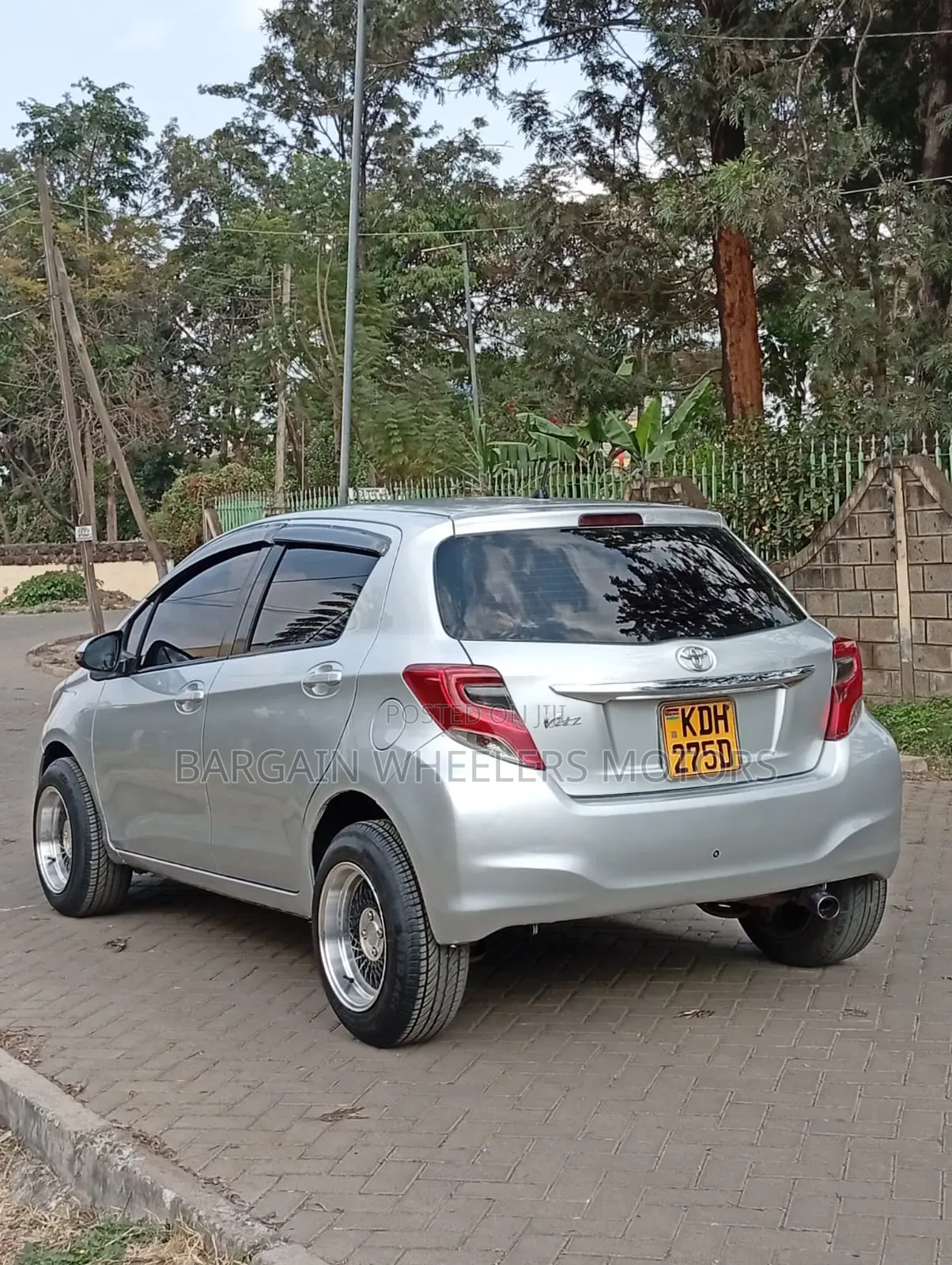 Toyota Vitz 2015 Orange