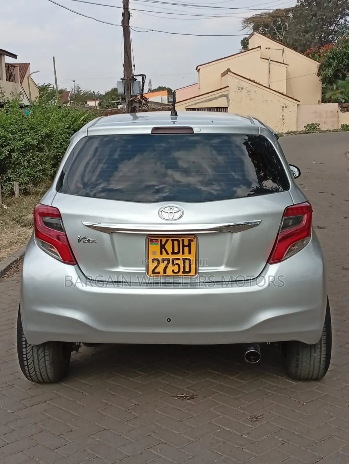 Toyota Vitz 2015 Orange