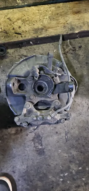 Mitsubishi Pajero Front Suspension