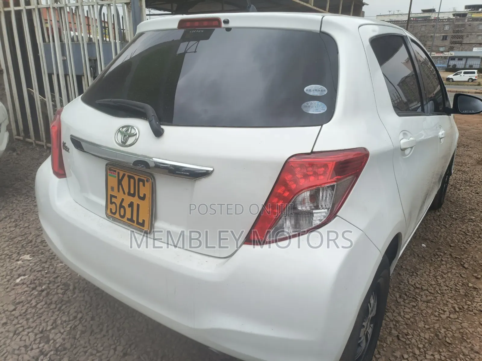 Toyota Vitz 2013 White
