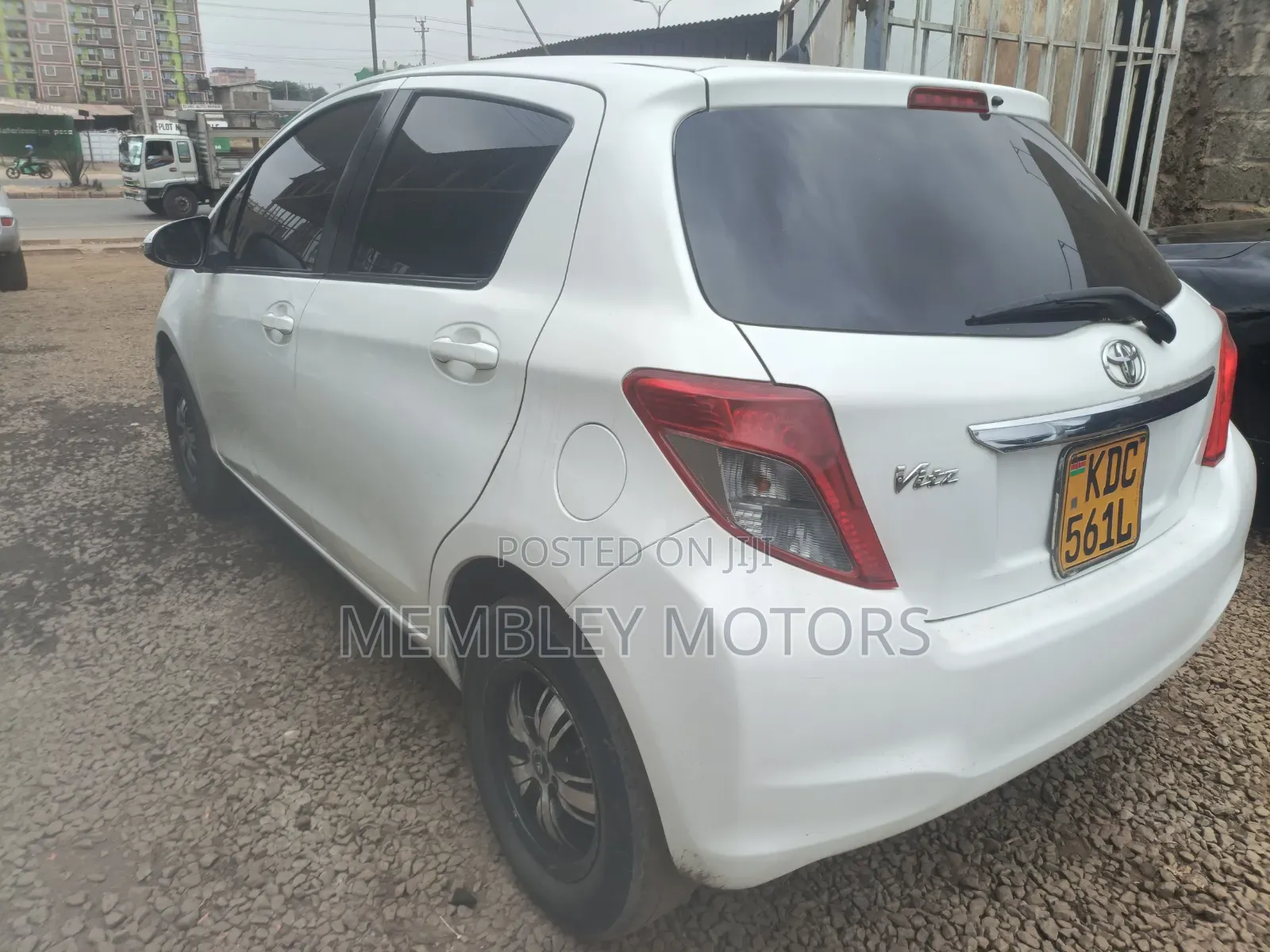 Toyota Vitz 2013 White