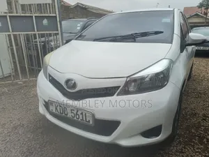 Toyota Vitz 2013 White