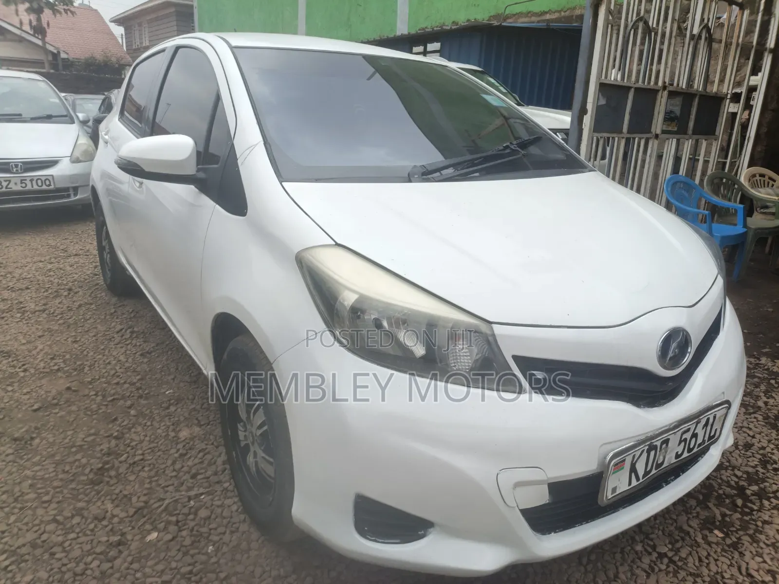 Toyota Vitz 2013 White