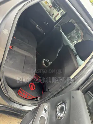 Nissan Juke 2011 Silver