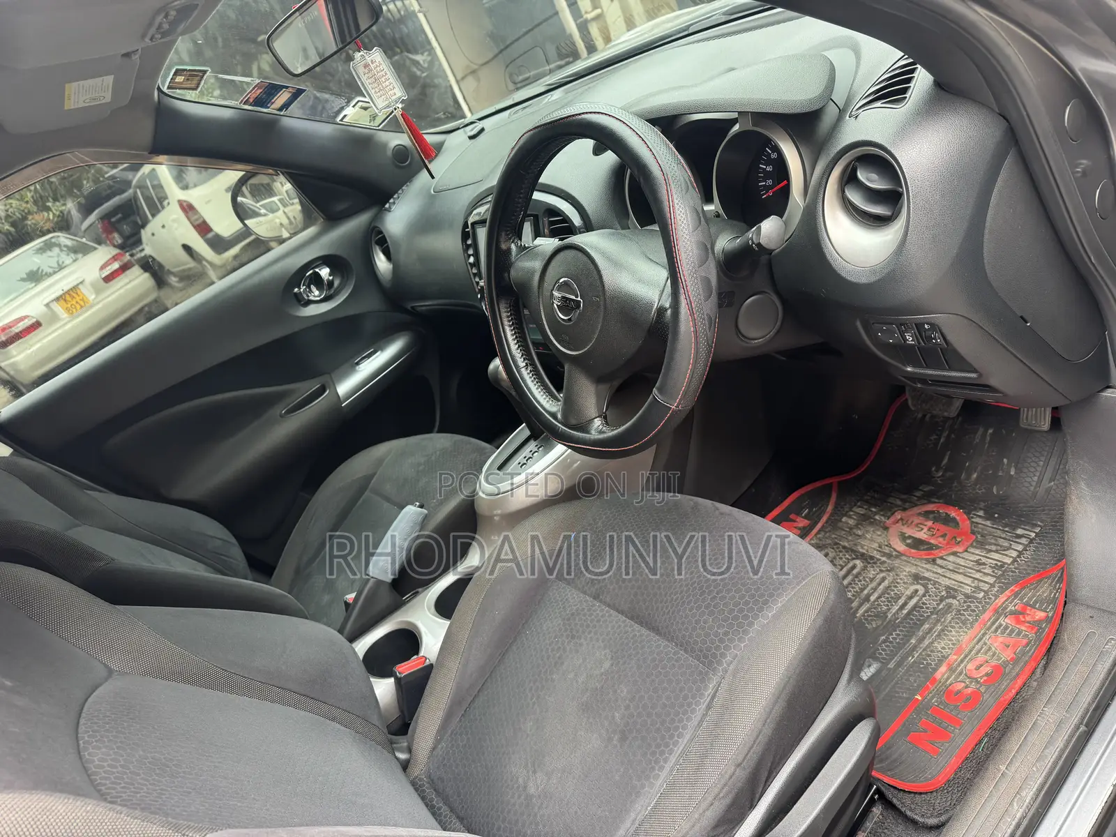Nissan Juke 2011 Silver