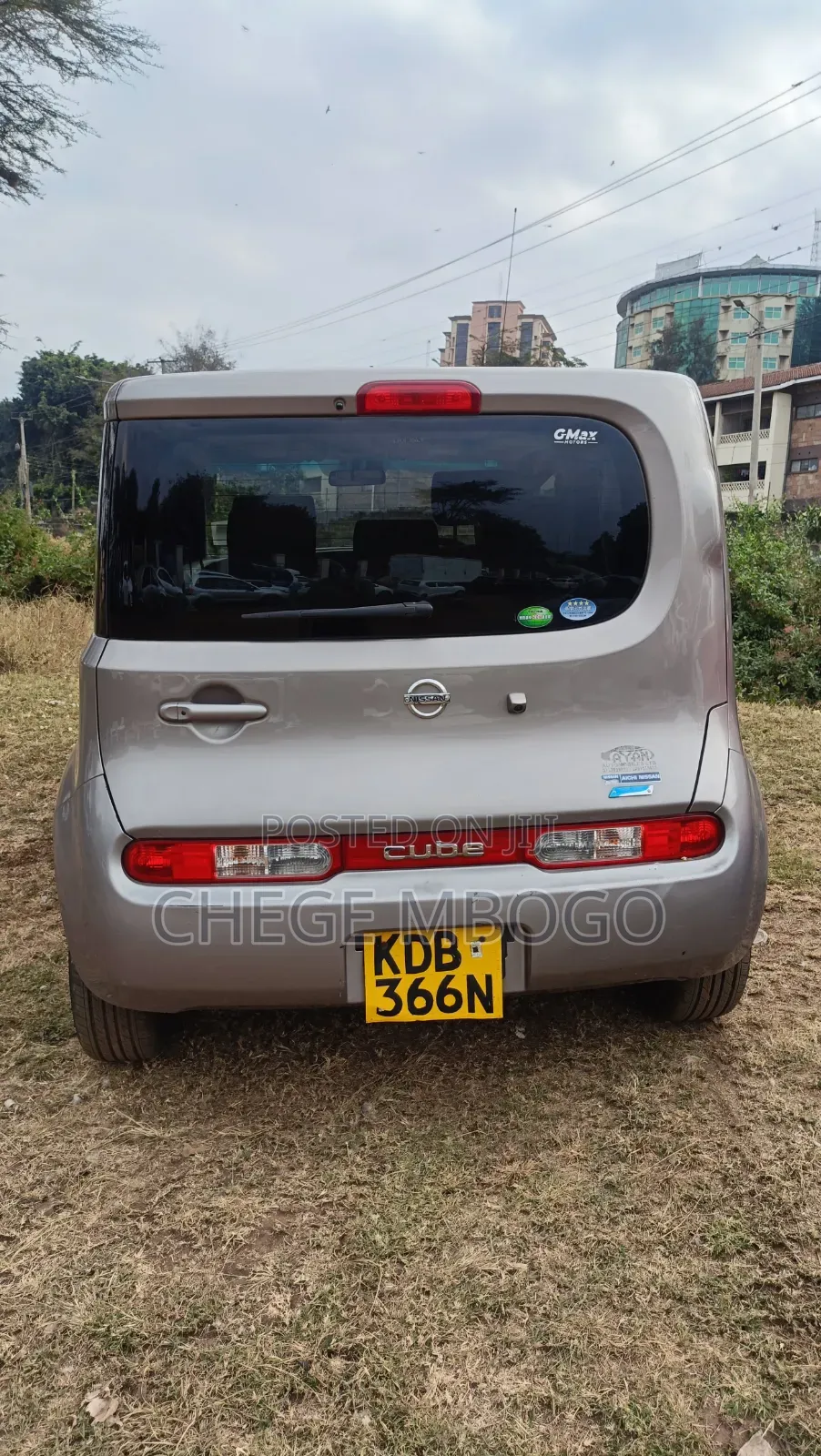 Nissan Cube 2014 Gold