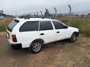 Toyota Corolla 1998 White