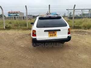 Toyota Corolla 1998 White