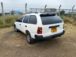 Toyota Corolla 1998 White