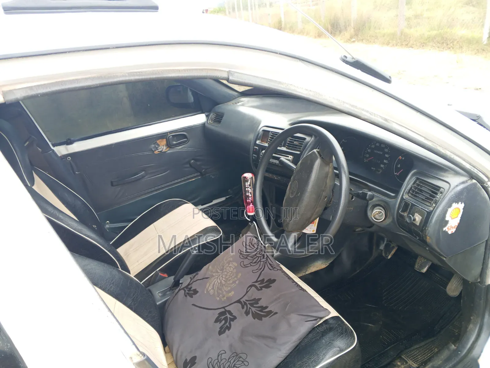 Toyota Corolla 1998 White