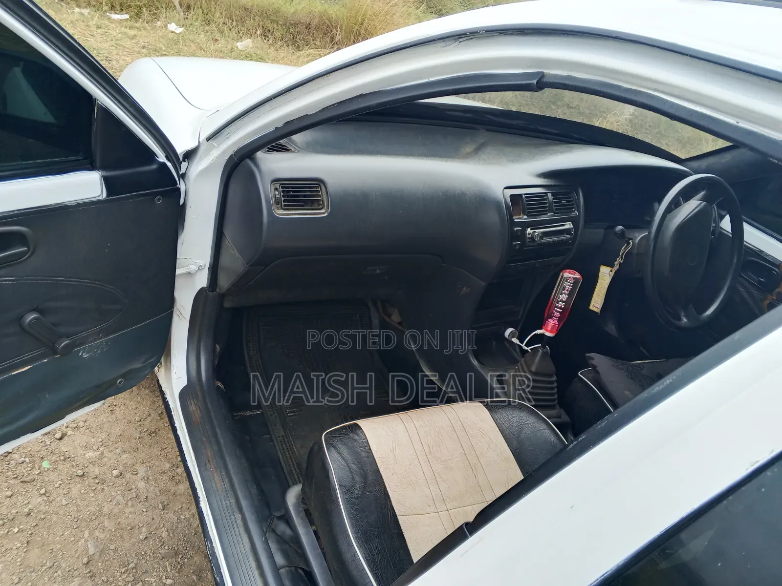 Toyota Corolla 1998 White