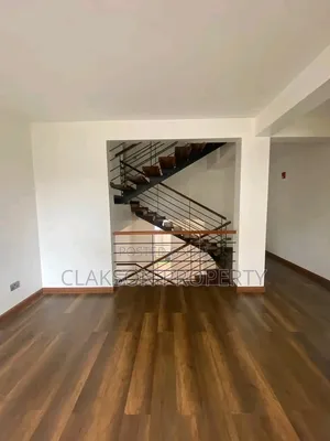4bdrm Townhouse / Terrace in Lavington, Valley Arcade for rent