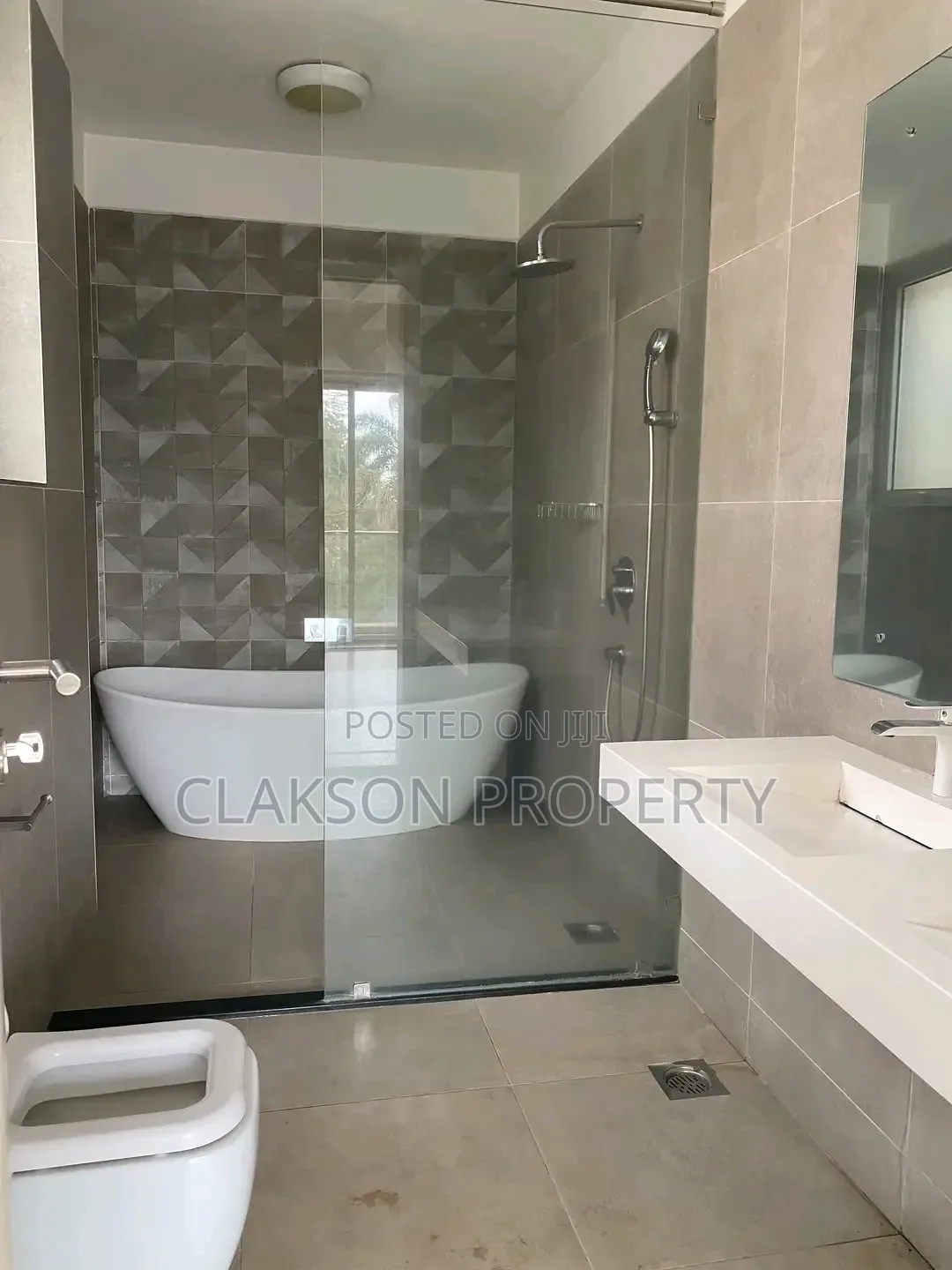 4bdrm Townhouse / Terrace in Lavington, Valley Arcade for rent