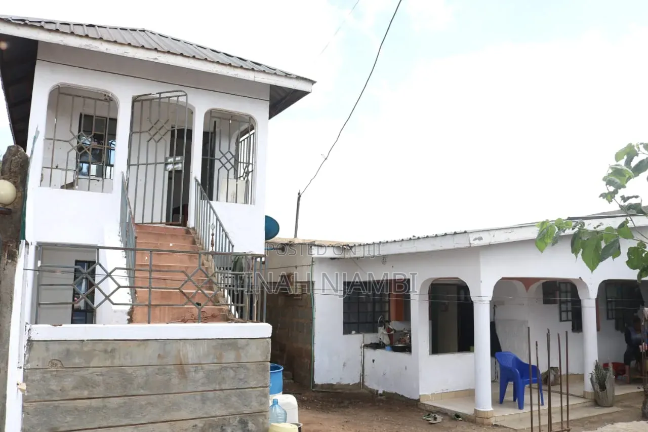 2bdrm House in Kimbo for sale