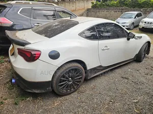 Toyota GT86 2015 White