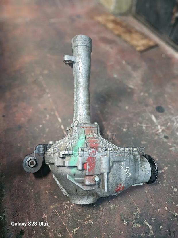 Front Differential Diff 200 Series - thumbnail 2