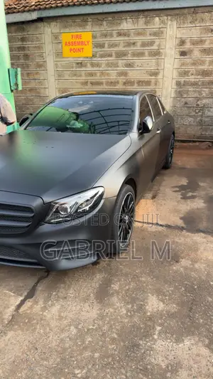 Mercedes-Benz E200 2018 Black