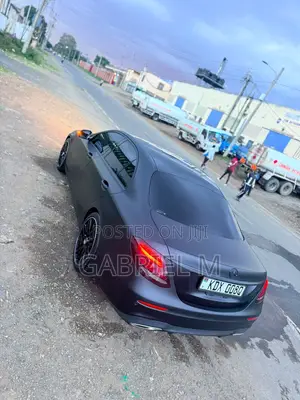 Mercedes-Benz E200 2018 Black