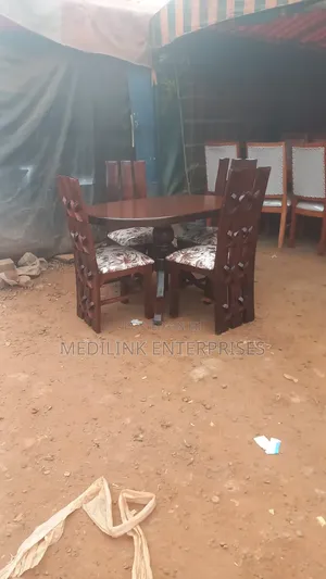 4 Seater Oval Domestic Dinning Table Set