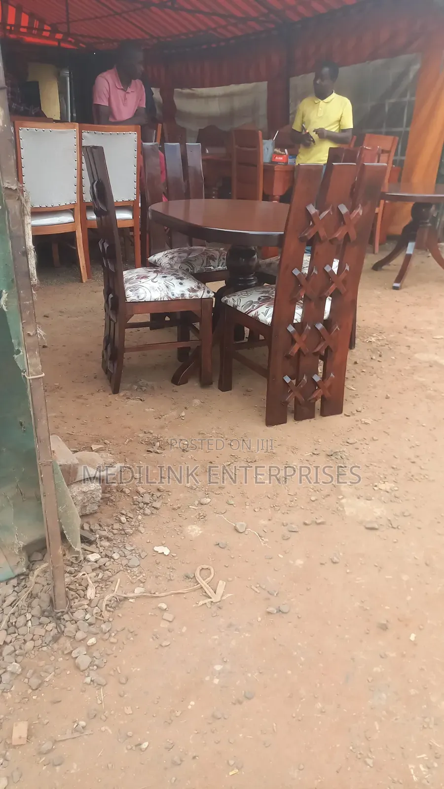 4 Seater Oval Domestic Dinning Table Set
