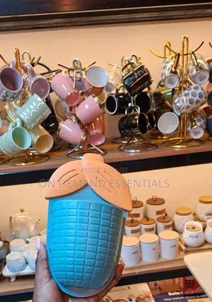 Modern Corn Storage Cup