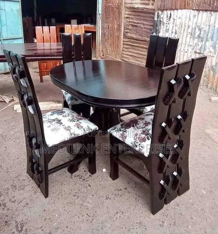Hardwood 4 Seater Ovals Walnut Dinning Table Set