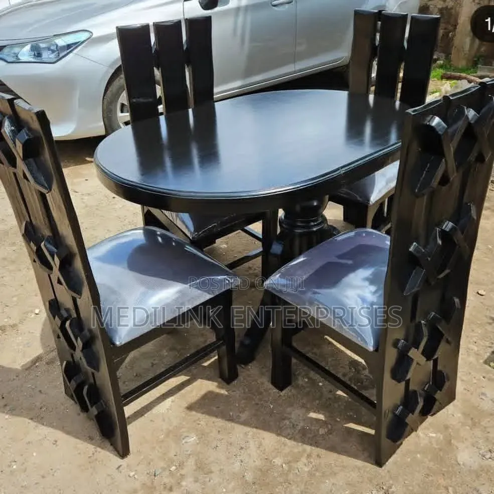 Hardwood 4 Seater Ovals Walnut Dinning Table Set