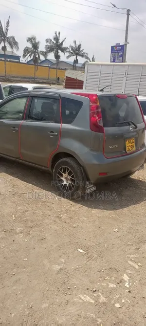 Nissan Note 2010 Gray