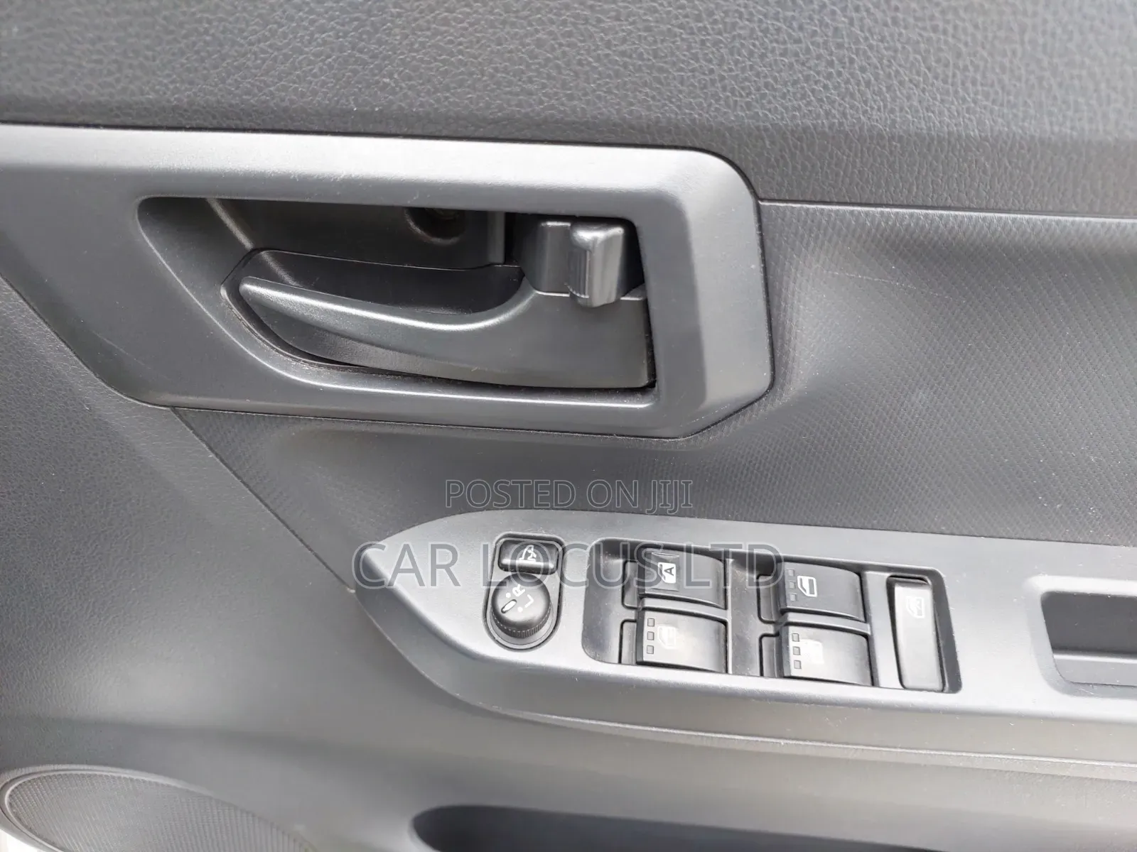 Daihatsu Mira 2019 Silver