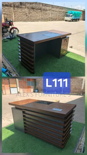 Crocodile Type Office Desk