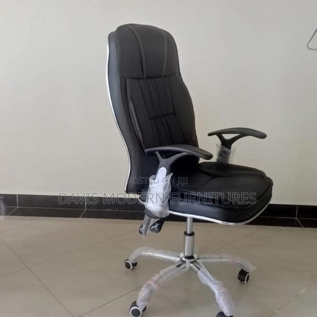 High -Back Executive Office Chair