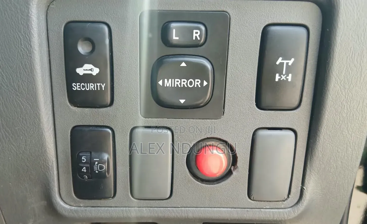 Toyota Hilux 2012 Black