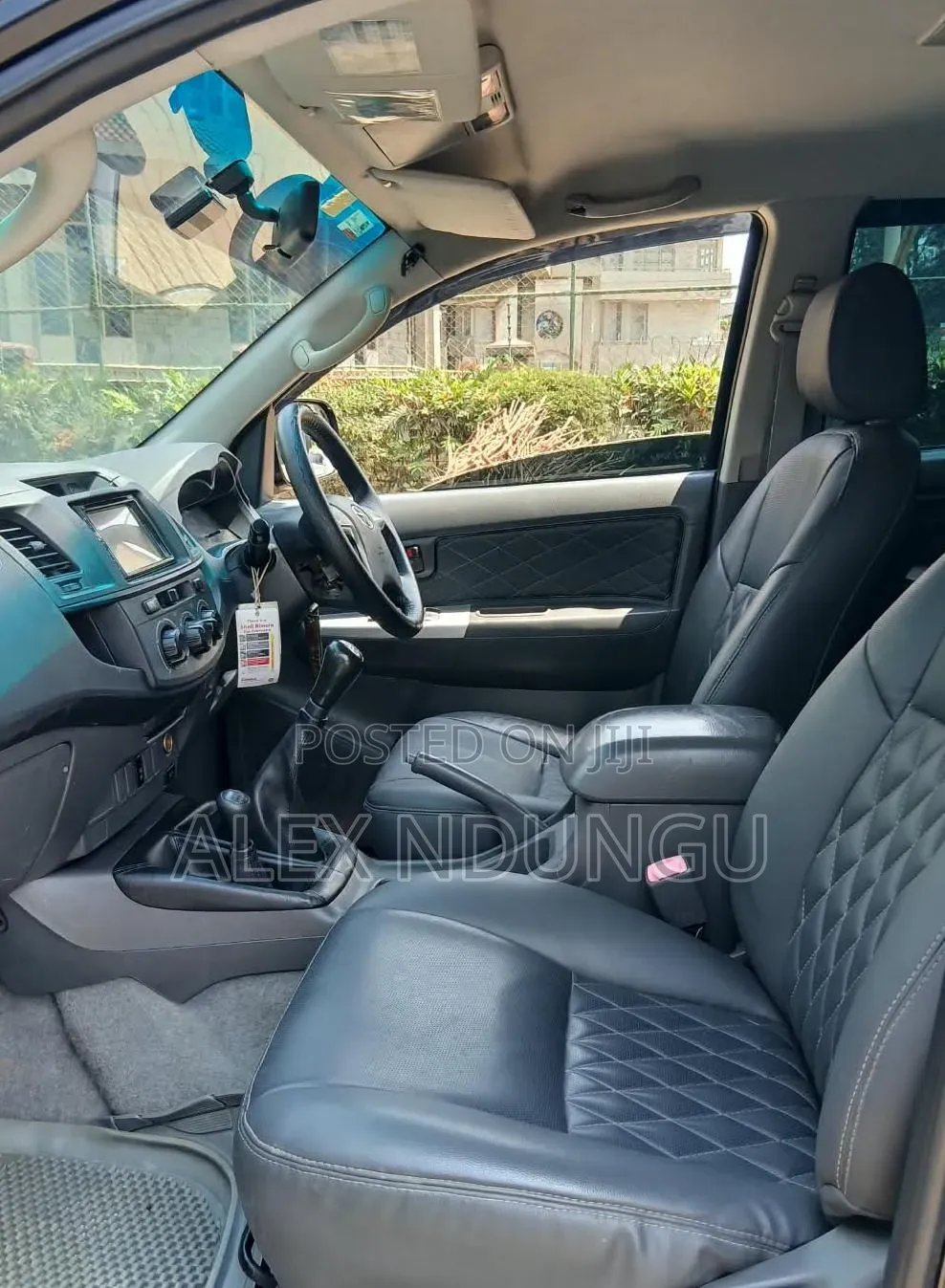 Toyota Hilux 2012 Black