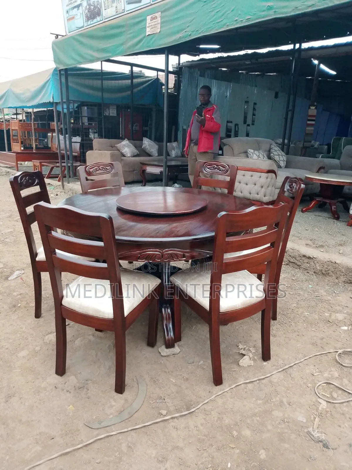 6 Seater Oval Antique Dinning Table Set