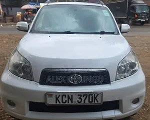 Toyota Rush 2010 White