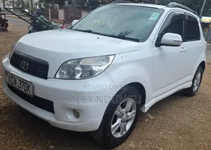 Toyota Rush 2010 White