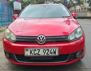 Volkswagen Golf 2013 Red