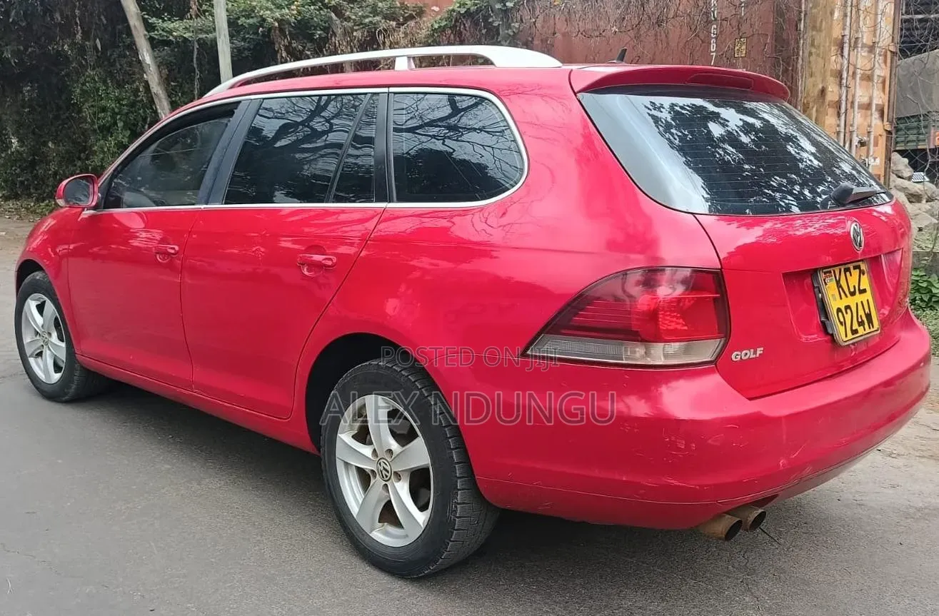 Volkswagen Golf 2013 Red