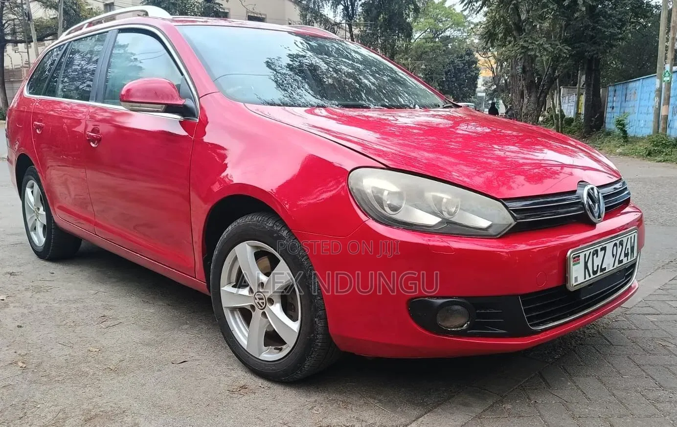 Volkswagen Golf 2013 Red