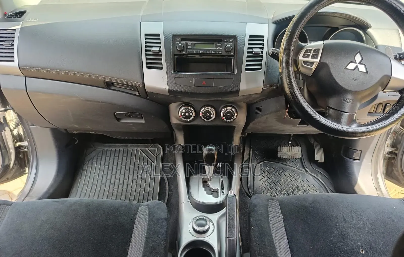 Mitsubishi Outlander 2011